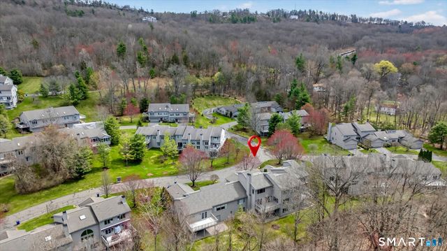 4 Thistle Hollow 4, Avon, CT 06001