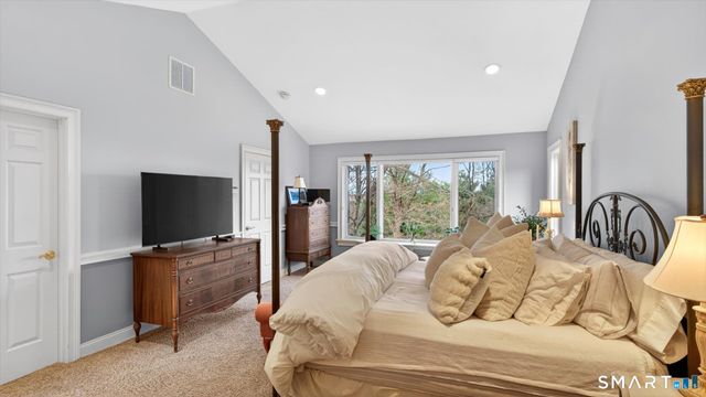 4 Thistle Hollow 4, Avon, CT 06001