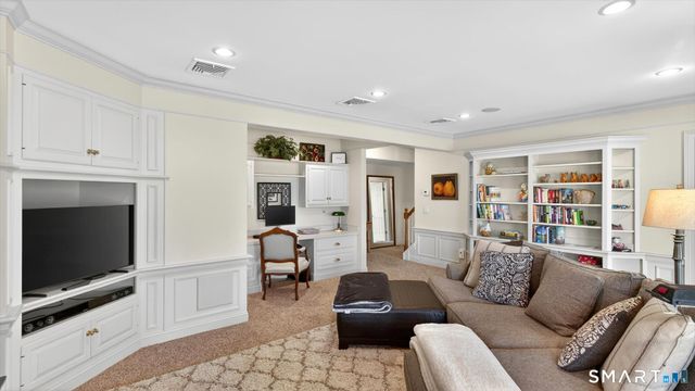 4 Thistle Hollow 4, Avon, CT 06001