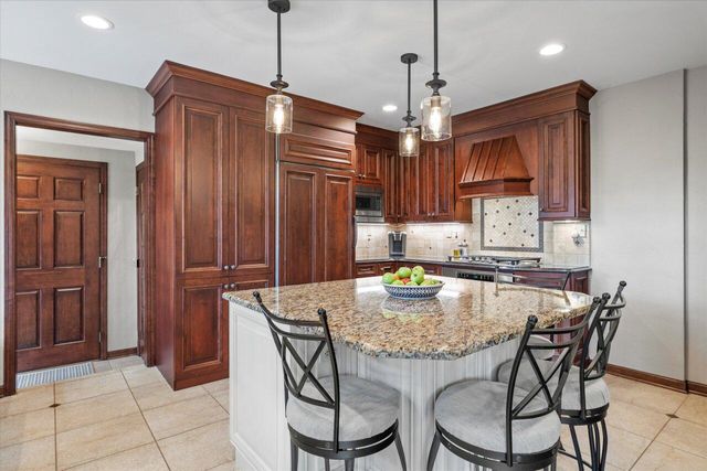 2806 Green Haze AVENUE, Mount Pleasant, WI 53406