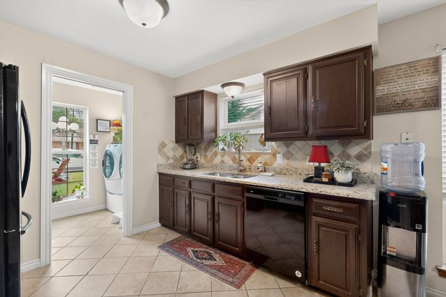 1021 Holland Drive, Garland, TX 75040