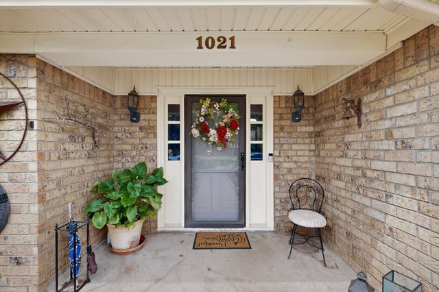 1021 Holland Drive, Garland, TX 75040