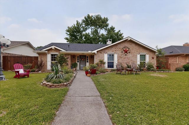 1021 Holland Drive, Garland, TX 75040
