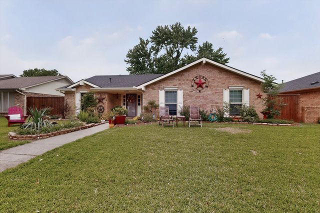 1021 Holland Drive, Garland, TX 75040