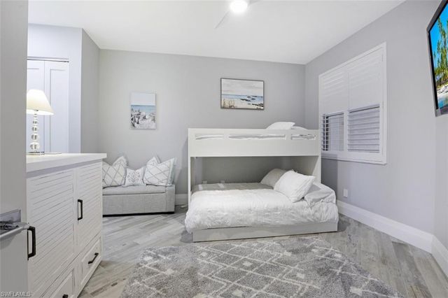 400 FLAGSHIP DR # 802, Naples, FL 34108