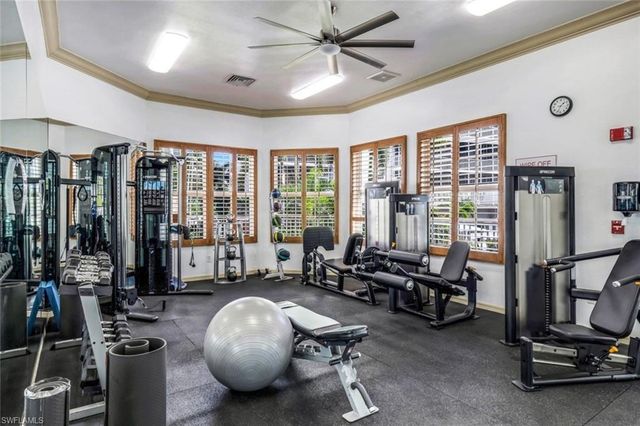 400 FLAGSHIP DR # 802, Naples, FL 34108
