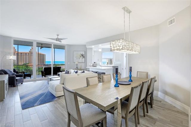 400 FLAGSHIP DR # 802, Naples, FL 34108