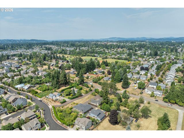 19851 LELAND Rd, Oregon City, OR 97045