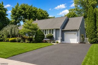 90 Farms Road Cir, East Brunswick Twp., NJ 08816