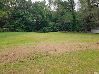 125 CANTERBURY Court, East Peoria, IL 61611