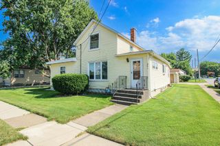 801 E Clark Street, Crown Point, IN 46307