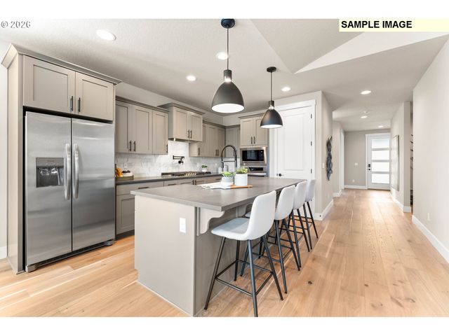 8511 N 7TH St 208, Ridgefield, WA 98642