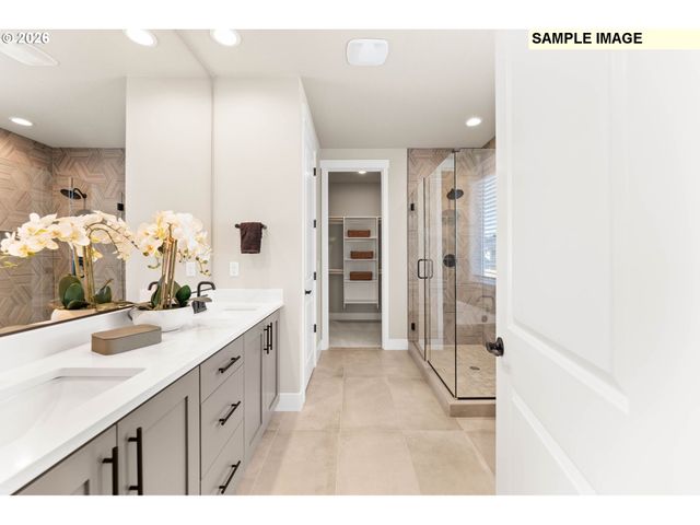 8511 N 7TH St 208, Ridgefield, WA 98642