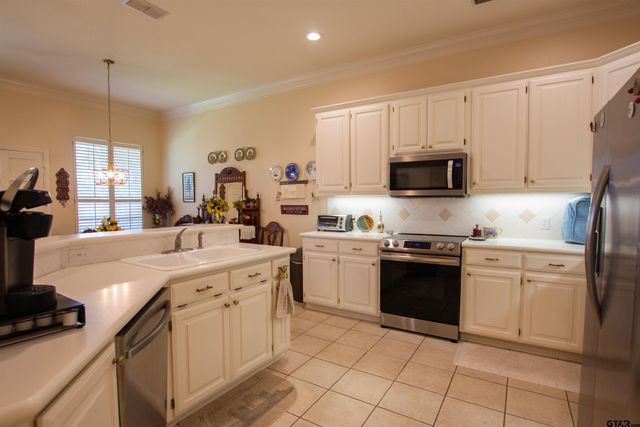 1230 Quinby Ln, Tyler, TX 75701