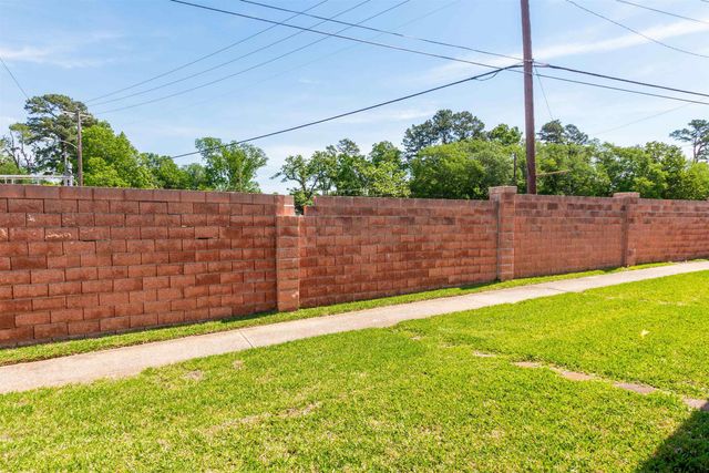 1230 Quinby Ln, Tyler, TX 75701