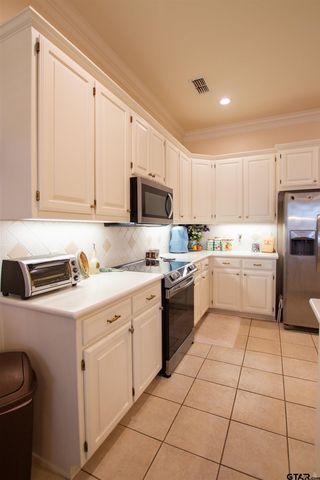 1230 Quinby Ln, Tyler, TX 75701