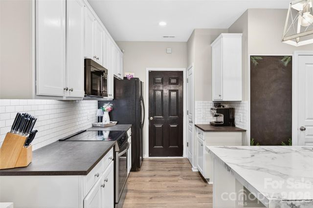 9834 Dominion Crest Drive, Charlotte, NC 28269