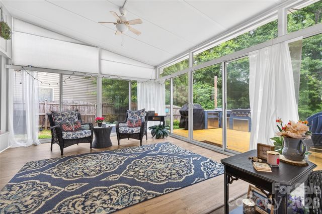 9834 Dominion Crest Drive, Charlotte, NC 28269