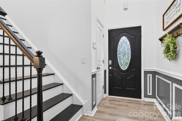 9834 Dominion Crest Drive, Charlotte, NC 28269