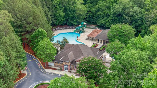 9834 Dominion Crest Drive, Charlotte, NC 28269