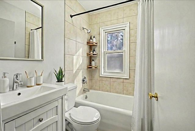 43 Clay Avenue, Highwood, IL 60040