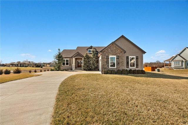 12706 Ashley Court, Lawrence, KS 66044