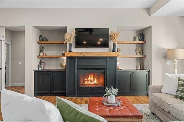 12706 Ashley Court, Lawrence, KS 66044