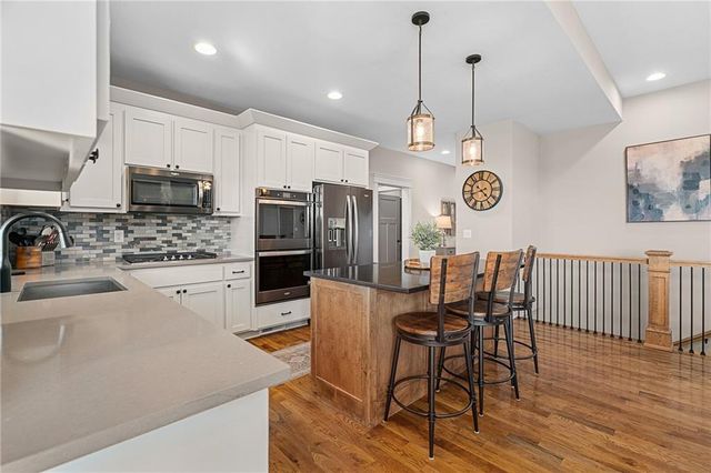 12706 Ashley Court, Lawrence, KS 66044