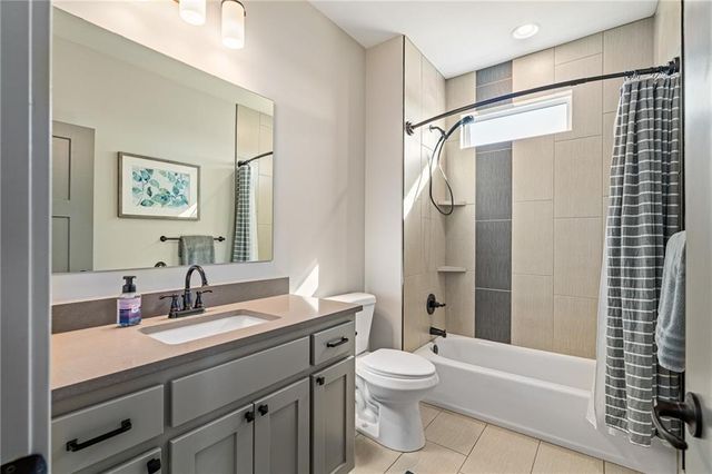 12706 Ashley Court, Lawrence, KS 66044