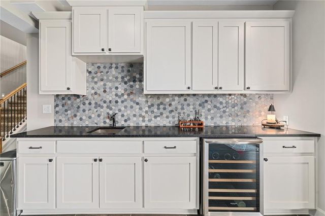 12706 Ashley Court, Lawrence, KS 66044