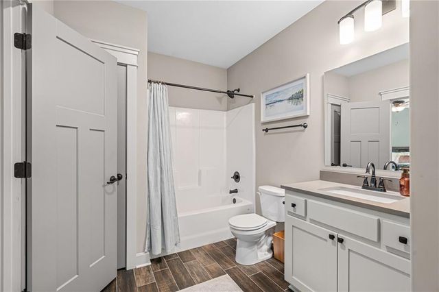 12706 Ashley Court, Lawrence, KS 66044