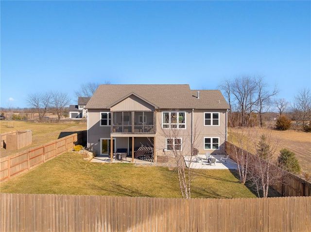 12706 Ashley Court, Lawrence, KS 66044