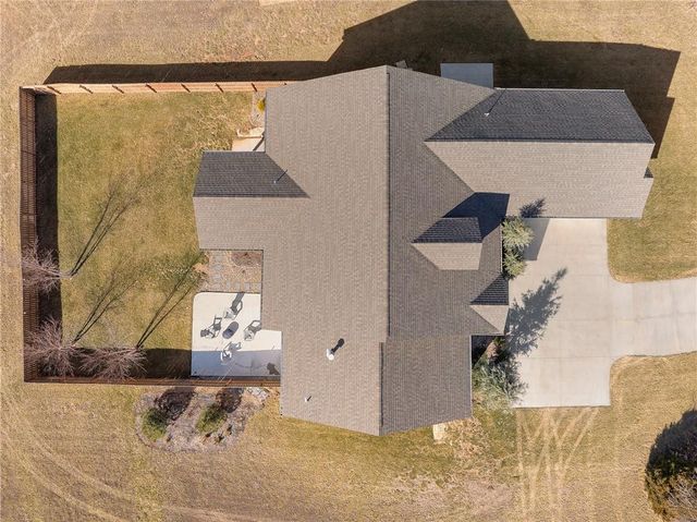 12706 Ashley Court, Lawrence, KS 66044