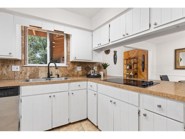 2807 Lakecrest Pl, Loveland, CO 80538