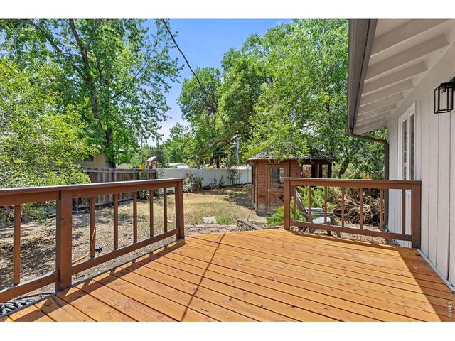 2807 Lakecrest Pl, Loveland, CO 80538