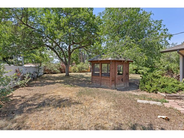 2807 Lakecrest Pl, Loveland, CO 80538