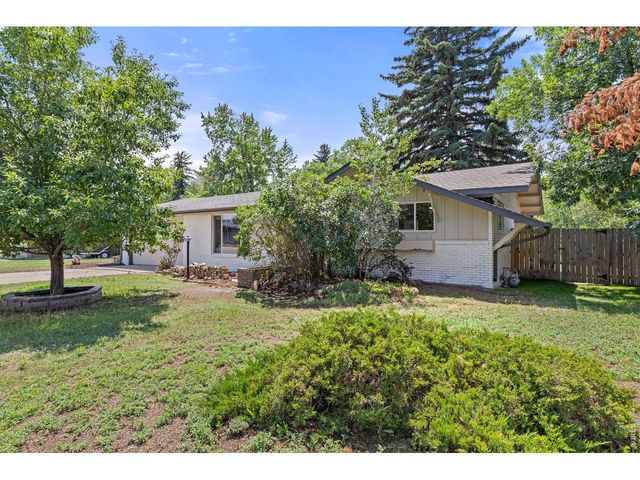 2807 Lakecrest Pl, Loveland, CO 80538