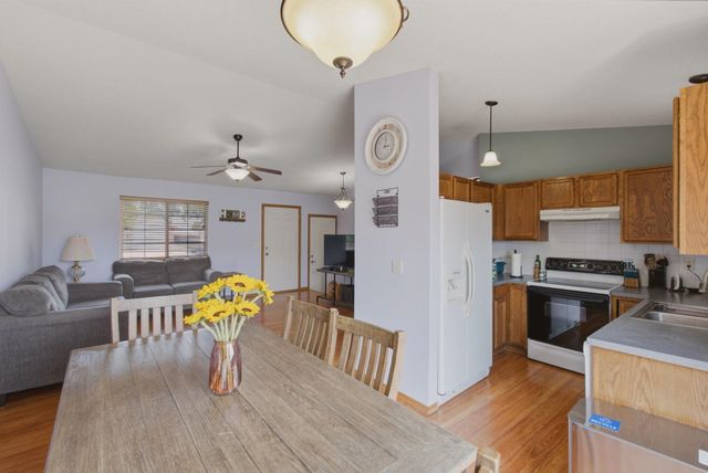 1645 S Lark Ct, Wichita, KS 67209