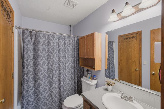 1645 S Lark Ct, Wichita, KS 67209