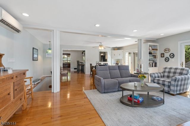 64 E Shore Trl, Sparta Twp., NJ 07871