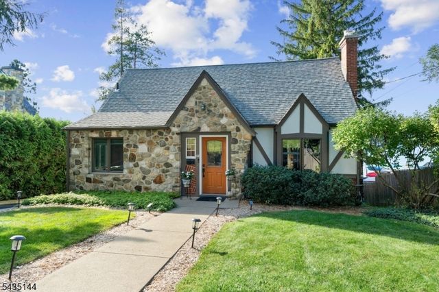 64 E Shore Trl, Sparta Twp., NJ 07871