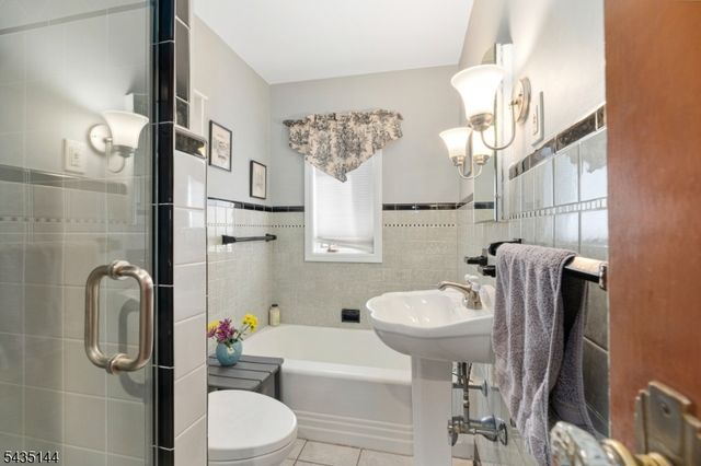 64 E Shore Trl, Sparta Twp., NJ 07871