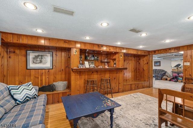 64 E Shore Trl, Sparta Twp., NJ 07871