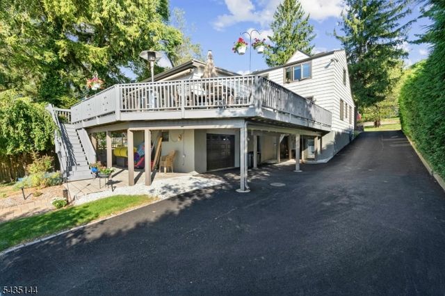 64 E Shore Trl, Sparta Twp., NJ 07871