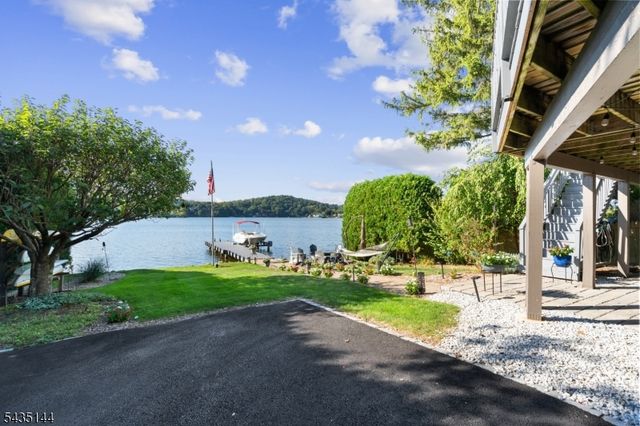 64 E Shore Trl, Sparta Twp., NJ 07871