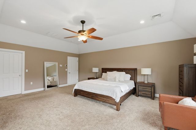 223 Tiffany St, Attleboro, MA 02703
