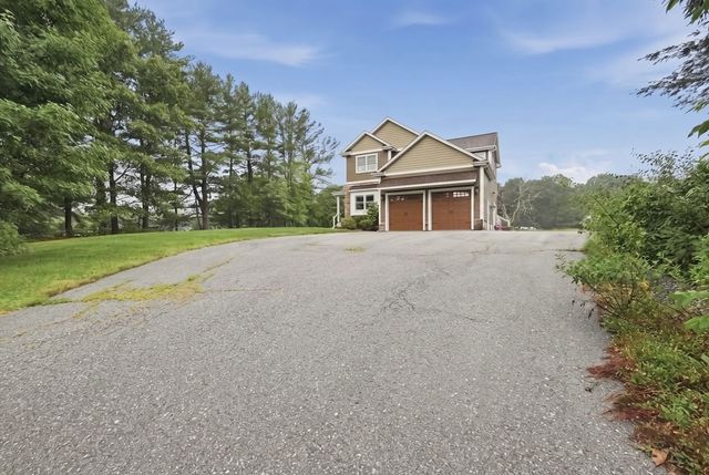 223 Tiffany St, Attleboro, MA 02703
