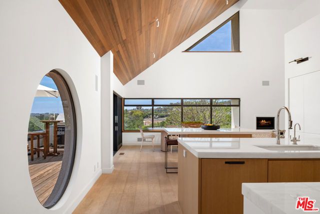 27553 pacific Coast Highway, Malibu, CA 90265