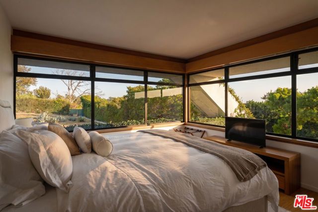 27553 pacific Coast Highway, Malibu, CA 90265