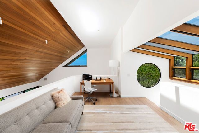27553 pacific Coast Highway, Malibu, CA 90265